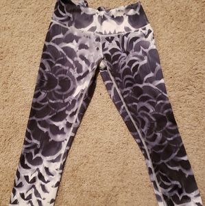 Lululemon Wunder Under Crop